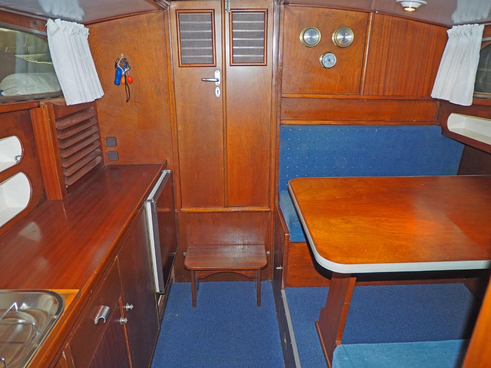 Cabin en avant, H&eacute;bergements